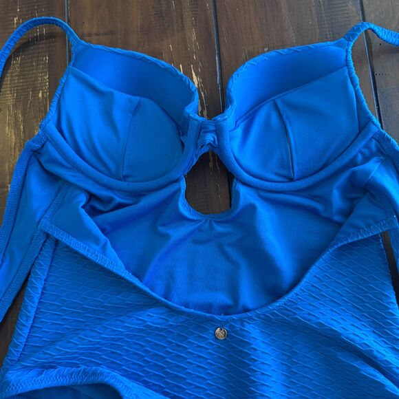 Victoria Secret Swim The Twist Removable Padding One-Piece Swimsuit Size S NWOT - Picture 5 of 7
